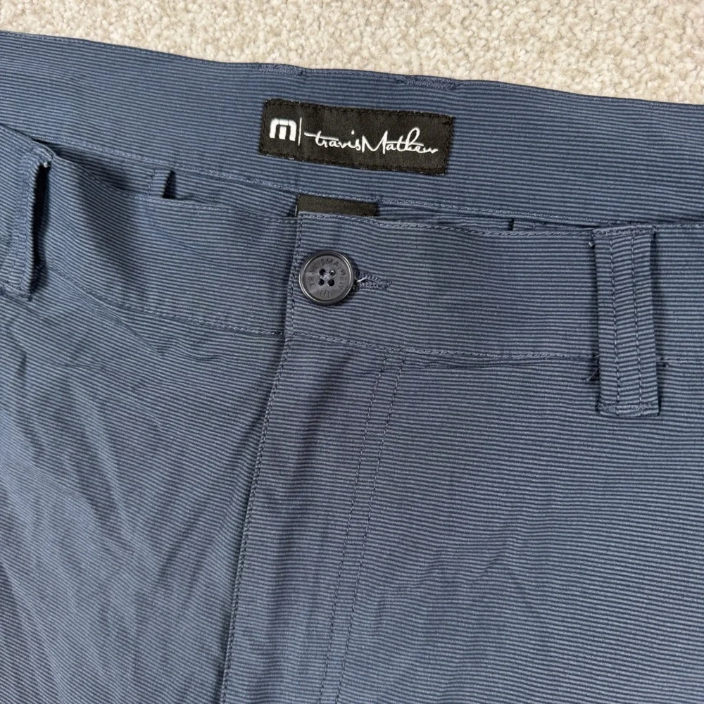 Travis Mathew Golf Shorts Men 42 Blue‎ Micro Stripe Stretch Performance